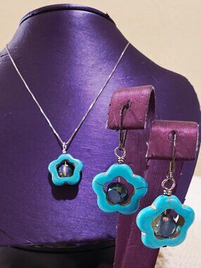 Blue Stone Floral Swarovski Crystal Sterling Silver Necklace & Dangle Earrings